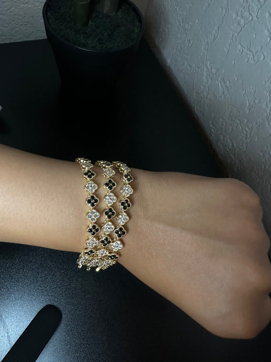 Blk N Silver CloVer Bracelet
